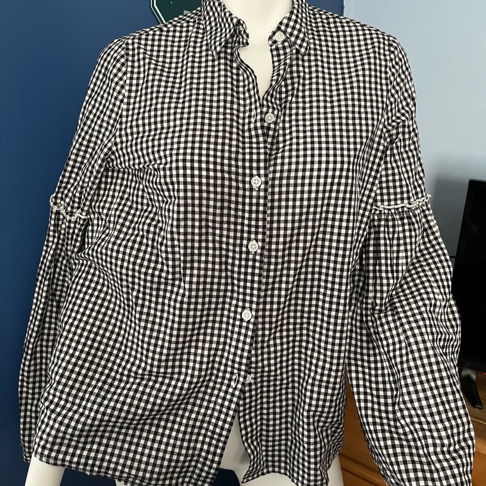 Women’s Blouse New without tags